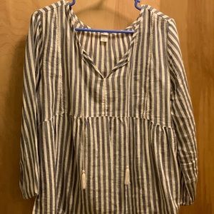 Stripped shirt - Old Navy. Size Small. Gently Used. Fits true to size